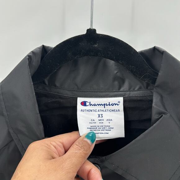 Champion Authentic Cropped Coaches Jacket black lined windbreaker size XS - Picture 2 of 7
